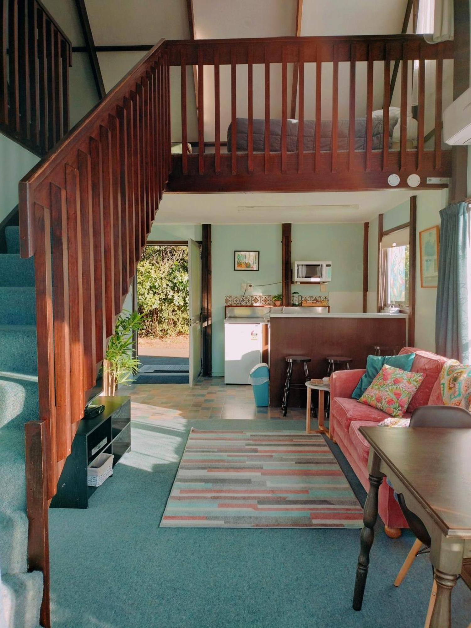 Tokaanu Lodge Motel ตูรางี ภายนอก รูปภาพ