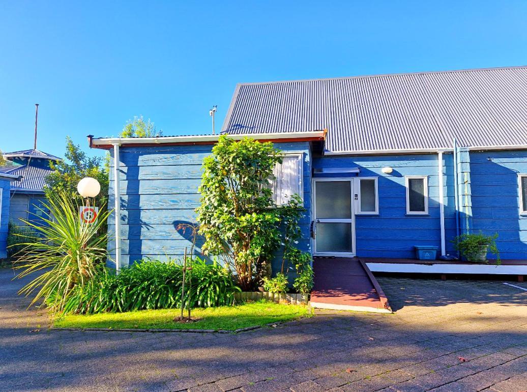 Tokaanu Lodge Motel ตูรางี ภายนอก รูปภาพ