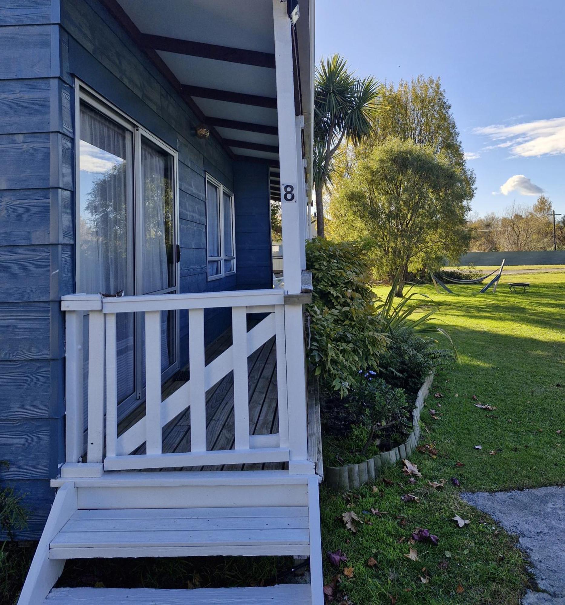Tokaanu Lodge Motel ตูรางี ภายนอก รูปภาพ