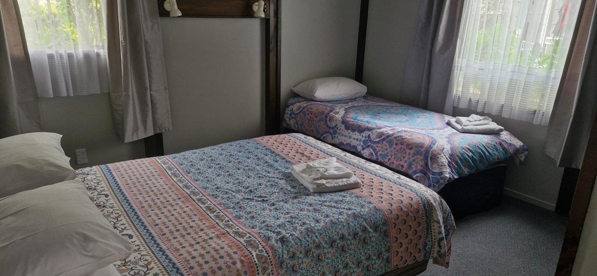 Tokaanu Lodge Motel ตูรางี ภายนอก รูปภาพ
